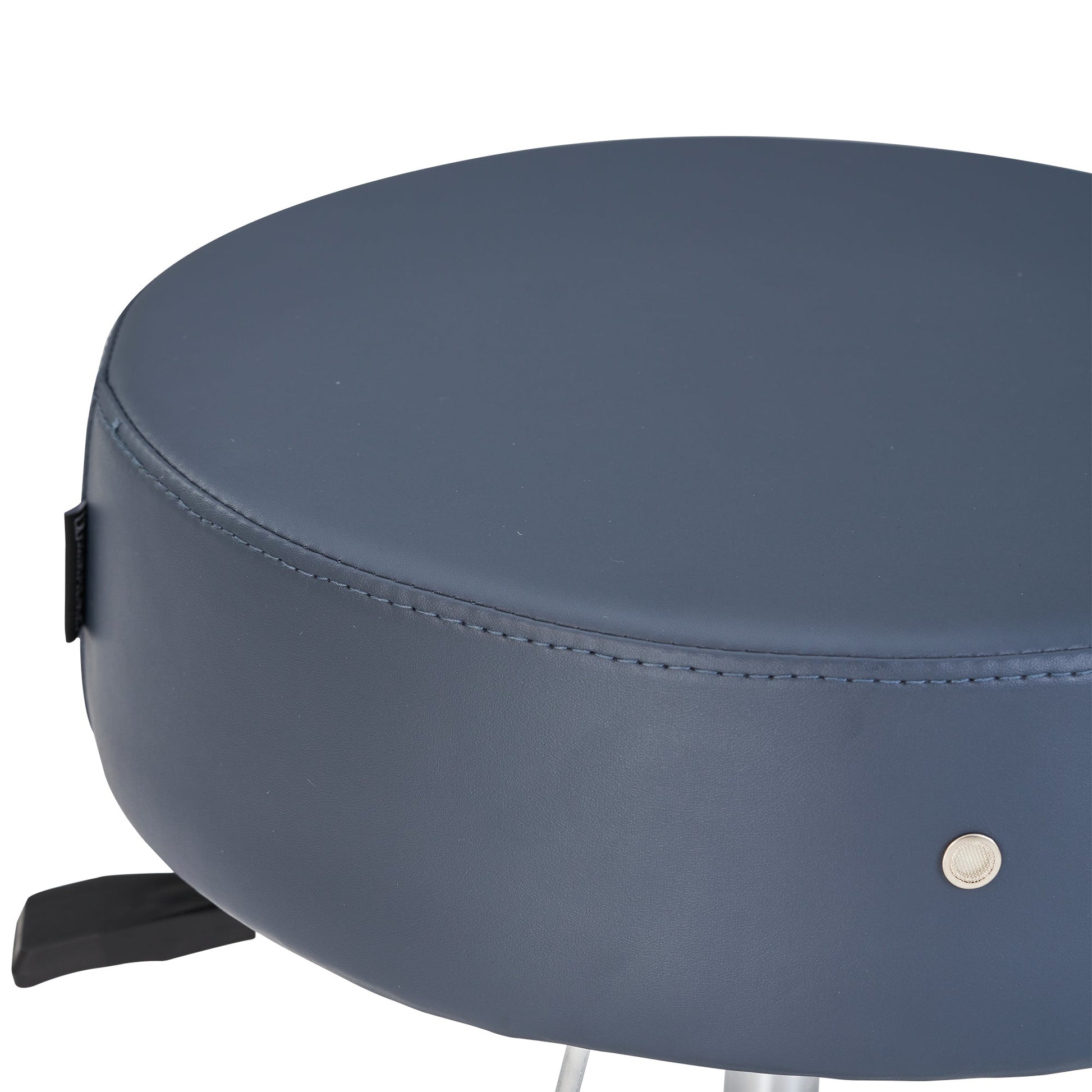 Pneumatic beautician stool