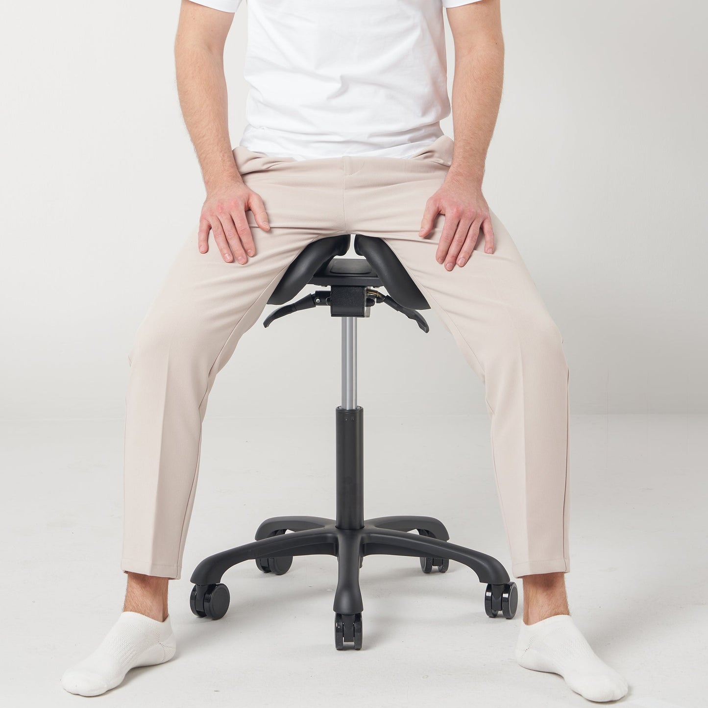 Master Massage Berkeley Ergonomic Posture Saddle Chair